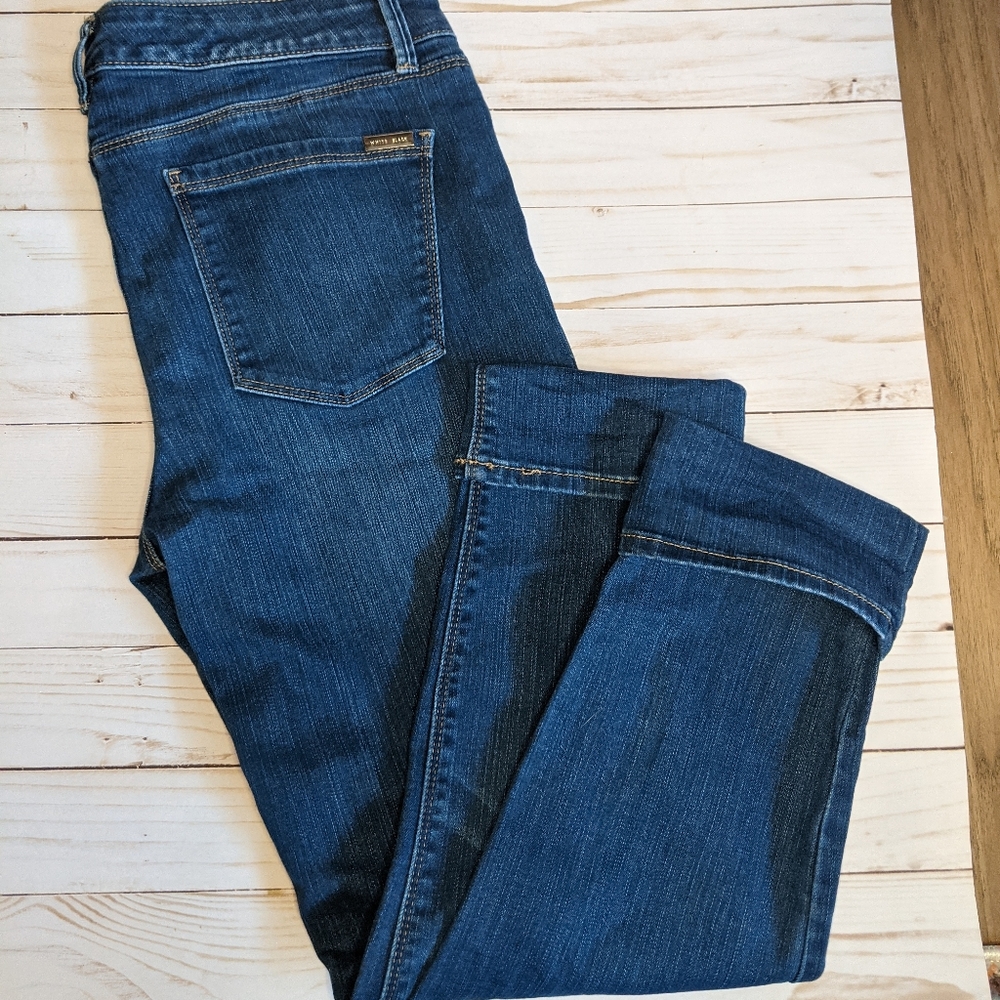 White house black market The Slim Crop jean